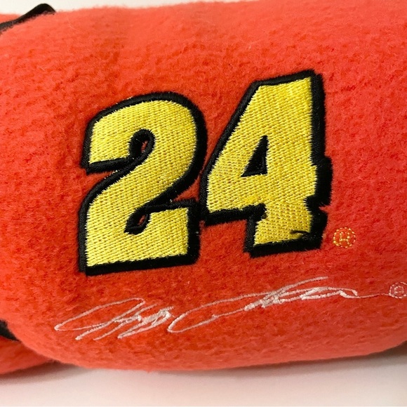 Winner’s Circle #24 Jeff Gordon Fleece Throw Blanket - Picture 2 of 7